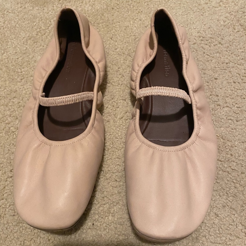 Reformation EUC soft leather ballet flats 7.5